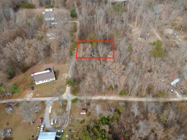 10 Tresa St, Crossville, TN 38572