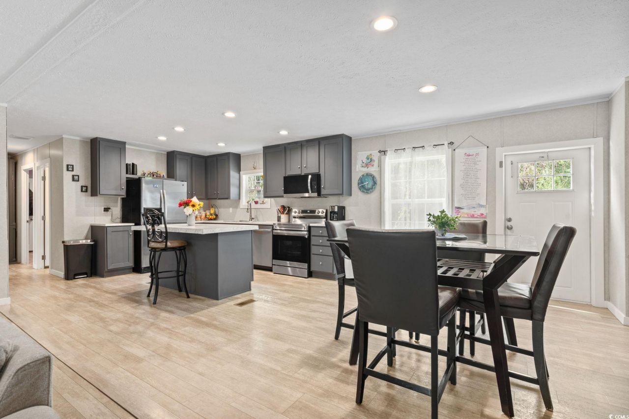 4618 Home Place Circle Photo 13