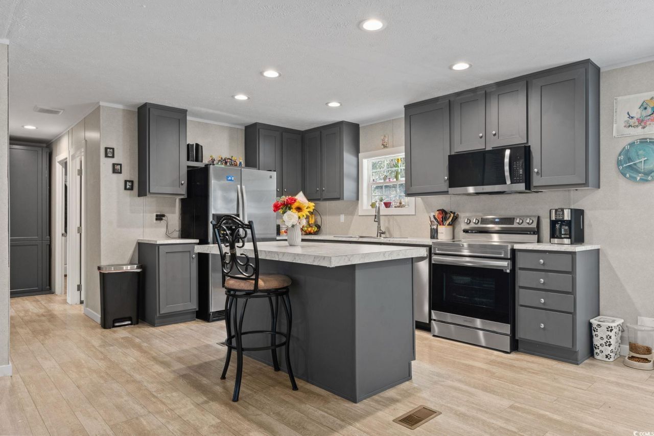 4618 Home Place Circle Photo 8