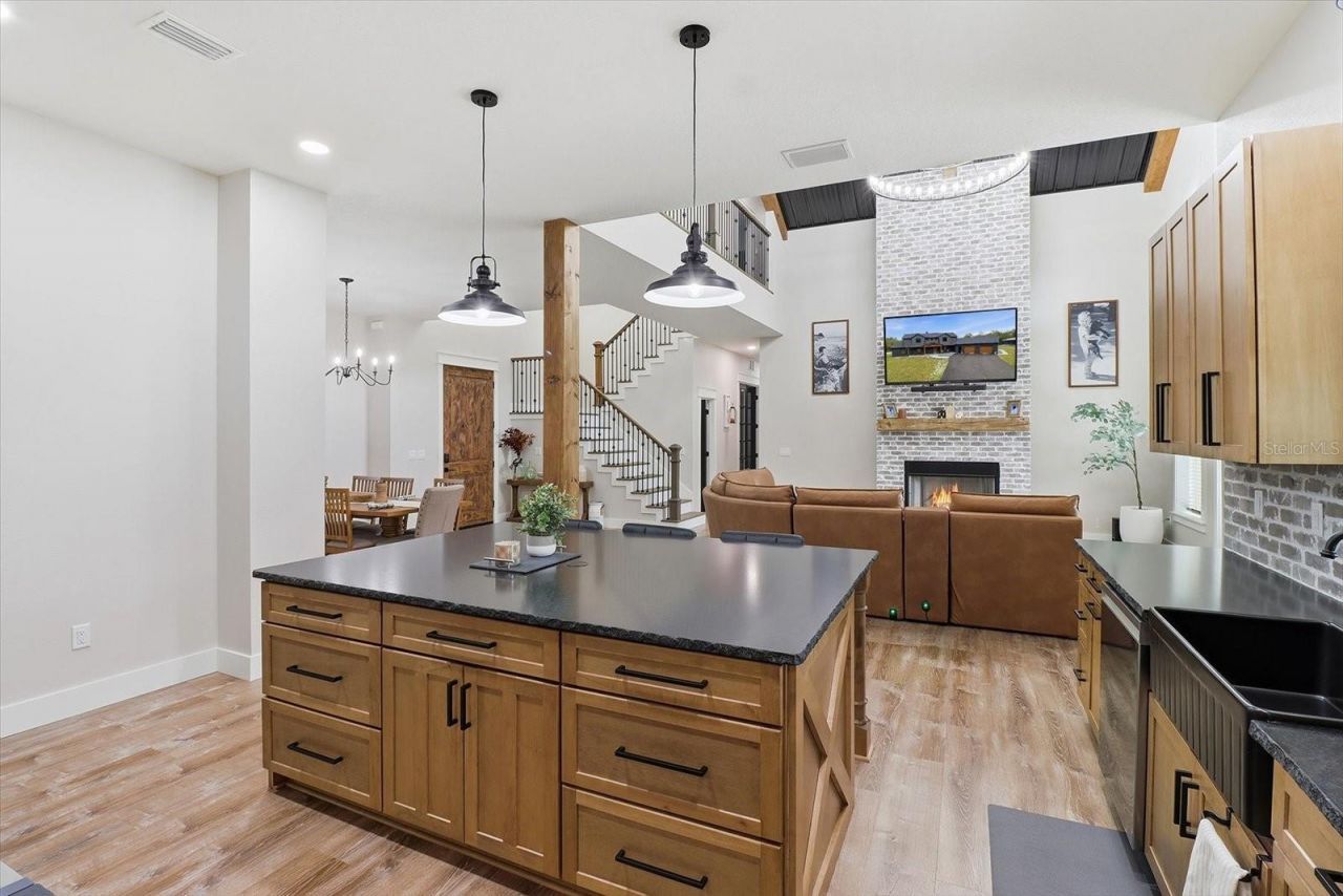 330 Highway 40 E, Inglis, FL 34449 Photo