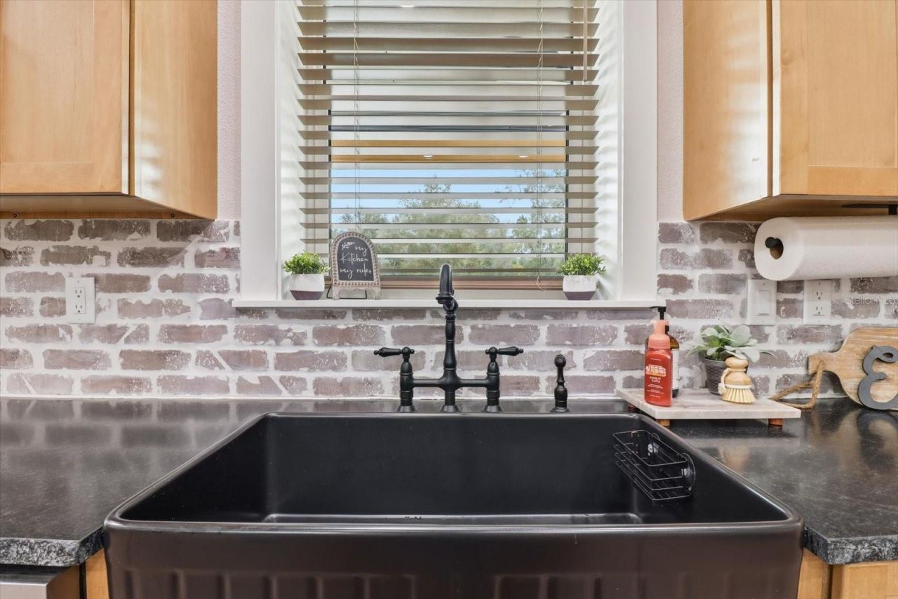 330 Highway 40 E, Inglis, FL 34449 Photo