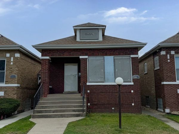 435 E 88th Place, Chicago, IL 60619