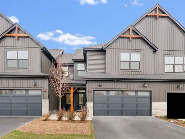 8534 Sperry Court, Woodridge, IL 60517