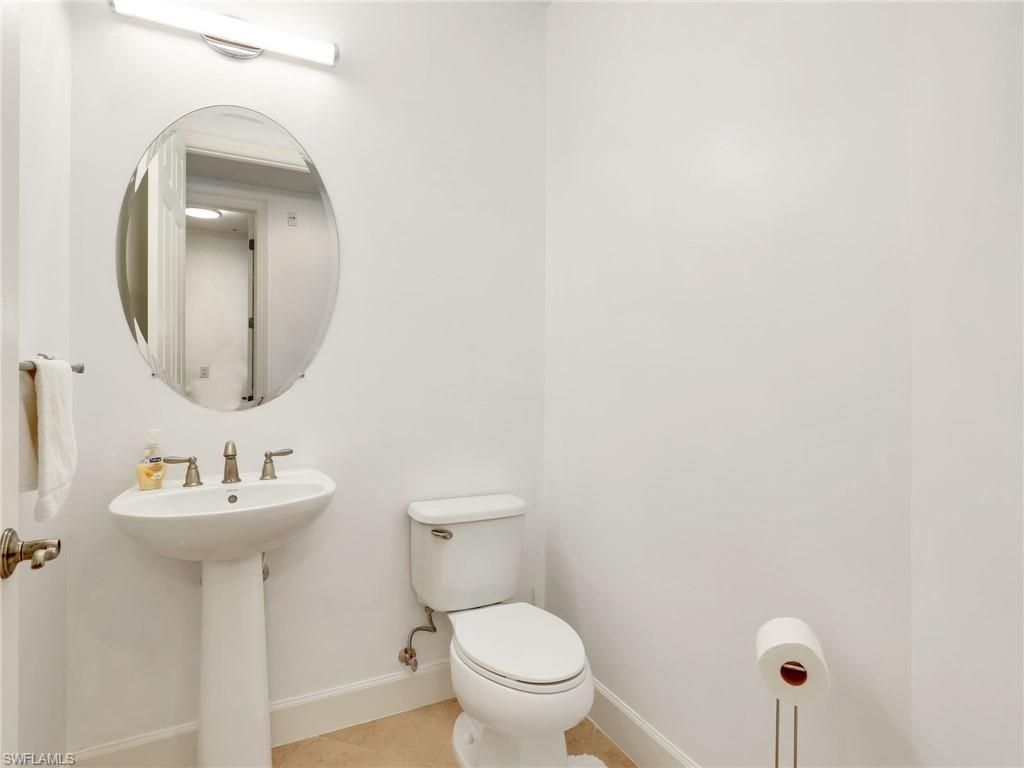 8060 Players Cove Dr, Unit 101, Naples, FL 34113 Photo