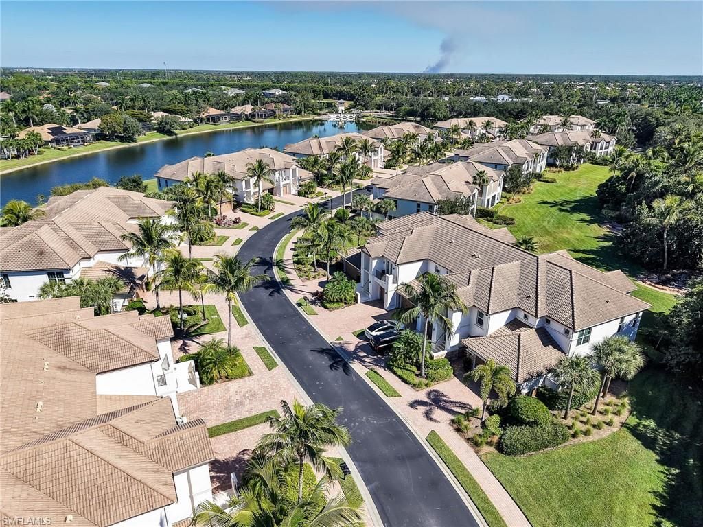 8060 Players Cove Dr, Unit 101, Naples, FL 34113 Photo