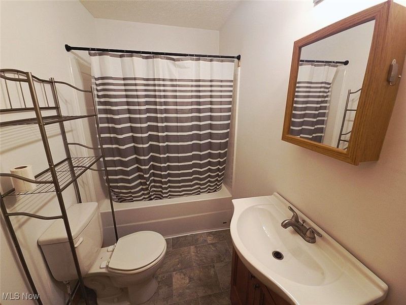 10796 State Route 155 SE, Corning, OH 43730 Photo 13