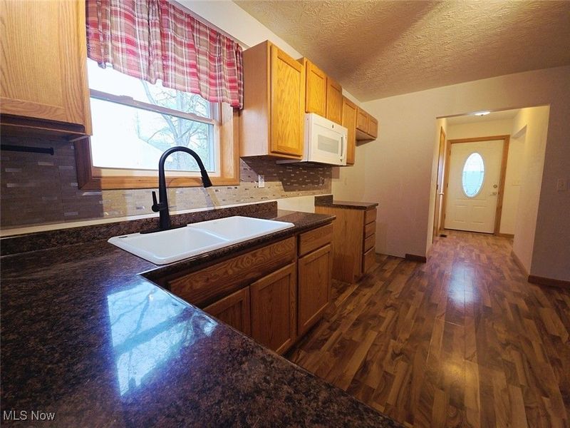 10796 State Route 155 SE, Corning, OH 43730 Photo 6