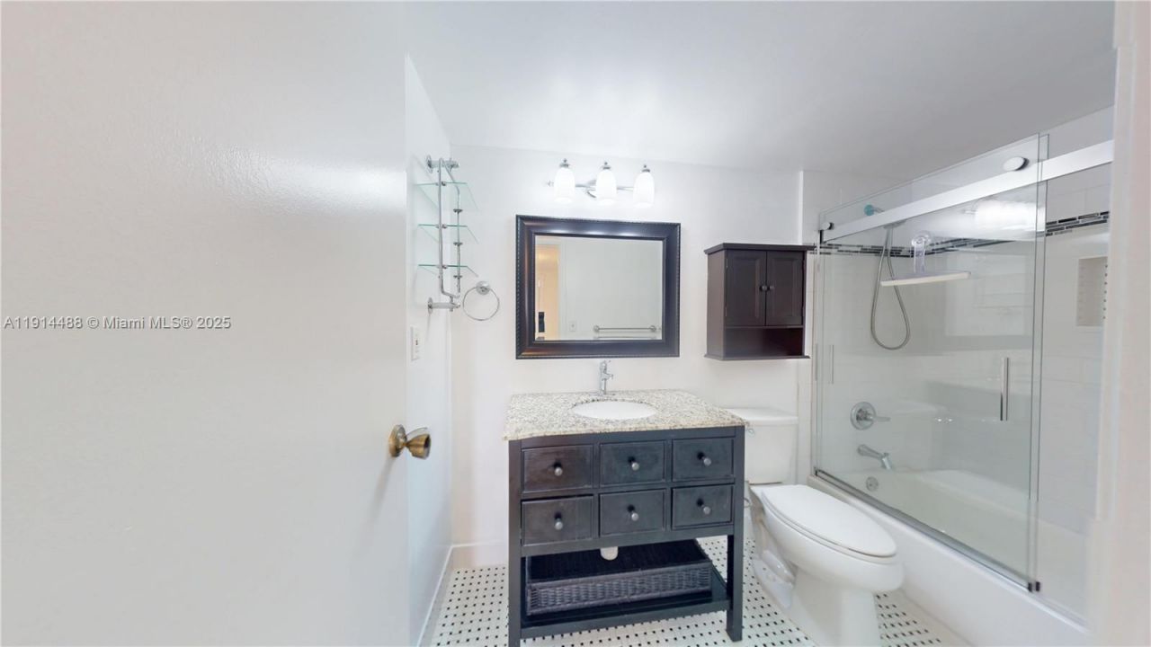 600 Three Islands Blvd, Unit 402, Hallandale Beach, FL 33009 Photo