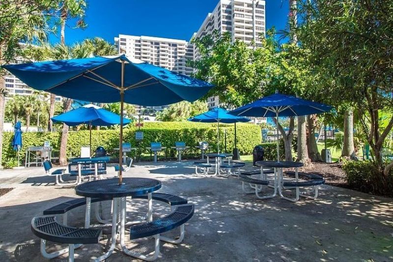 600 Three Islands Blvd, Unit 402, Hallandale Beach, FL 33009 Photo