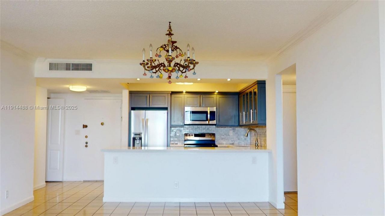 600 Three Islands Blvd, Unit 402, Hallandale Beach, FL 33009 Photo