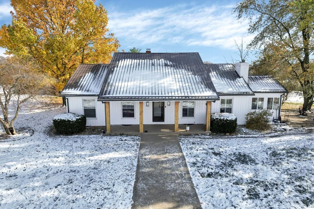 11219 Dingess Road, Circleville, OH 43113 Main Photo