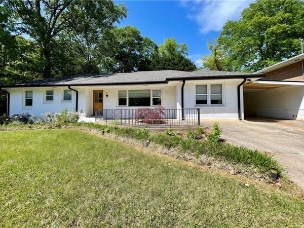 2682 Pineland Avenue , Atlanta, GA 30340