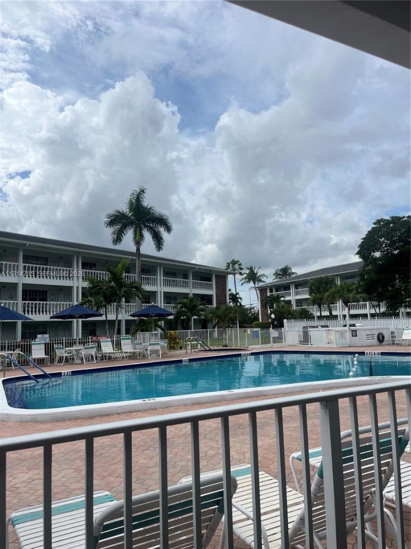 5208 NE 24th Ter, Unit F109, Fort Lauderdale, FL 33308 Photo