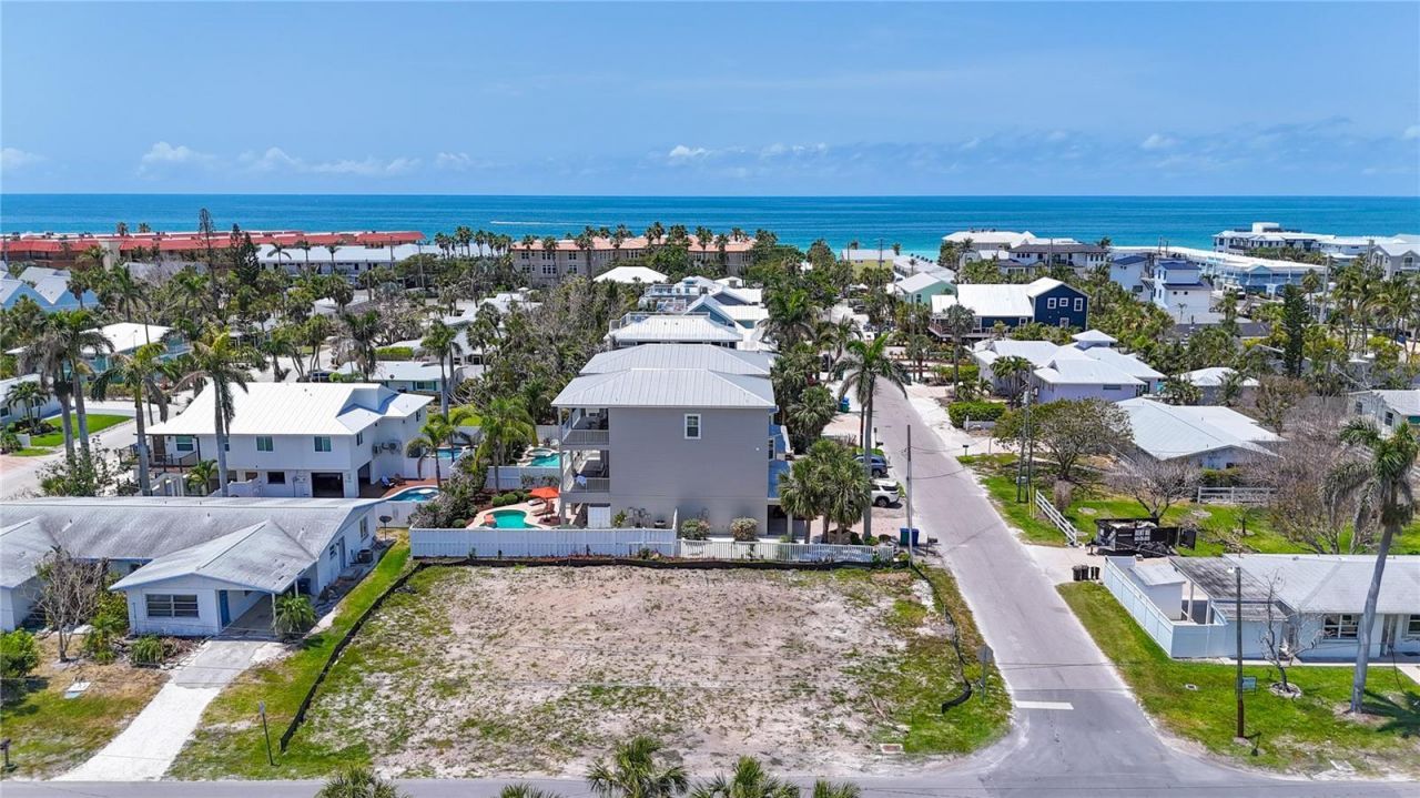 6406 Holmes Boulevard, Holmes Beach, FL 34217 Photo