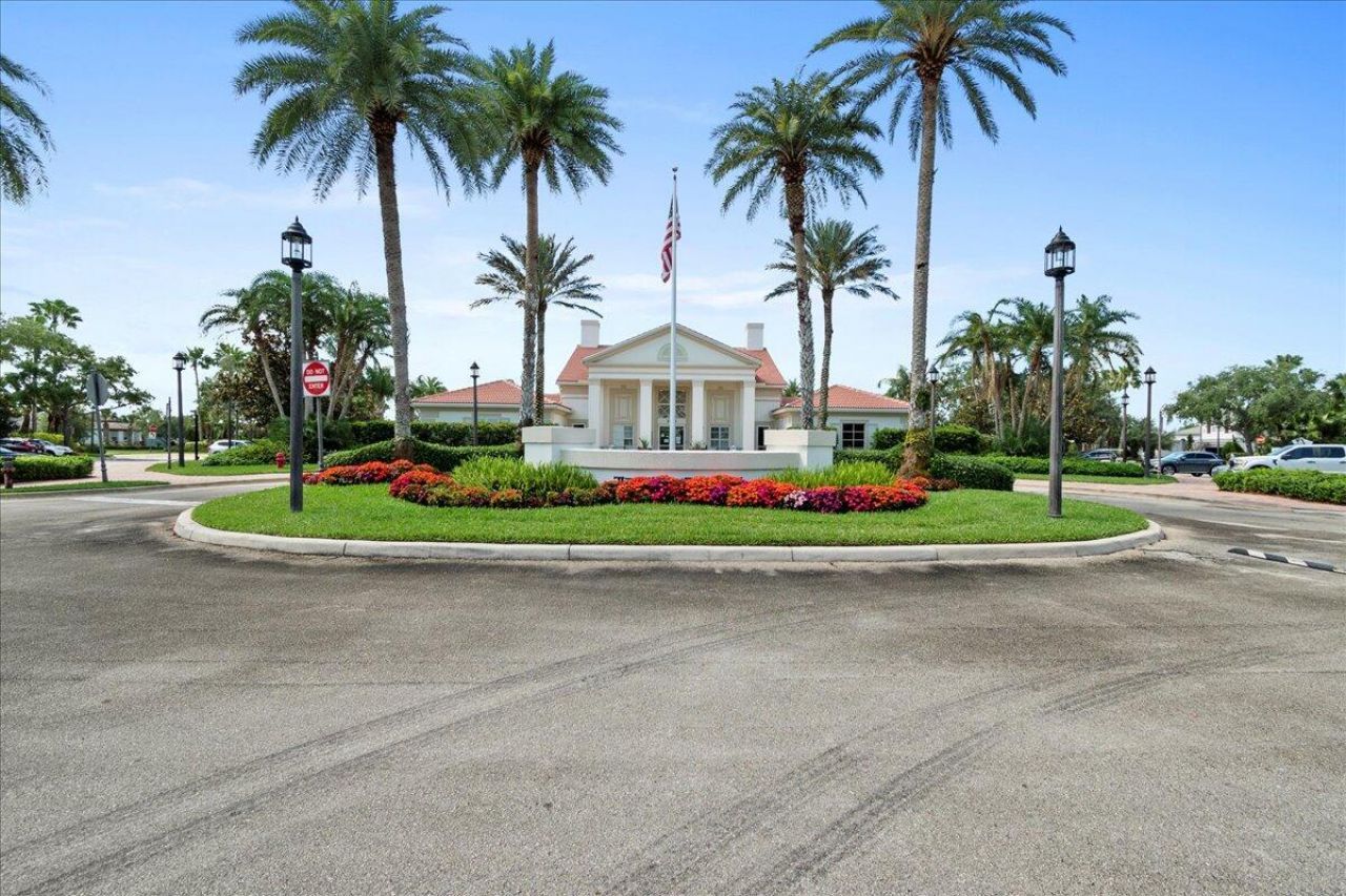 12842 SW Lake Fern Circle, Port Saint Lucie, FL 34987 Photo