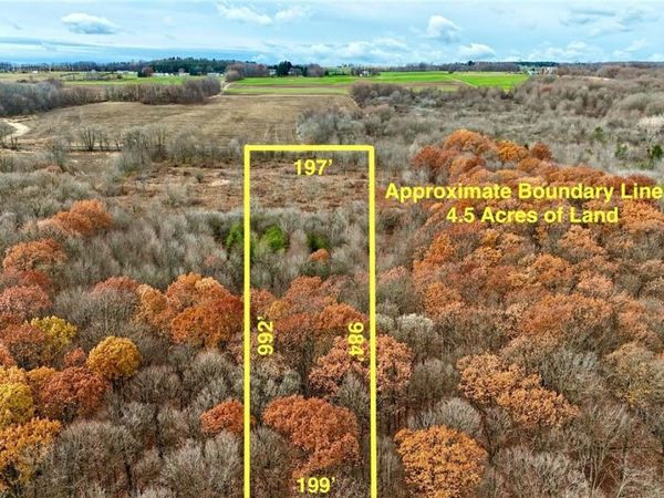 Wyoming Street, Warsaw, NY 14569