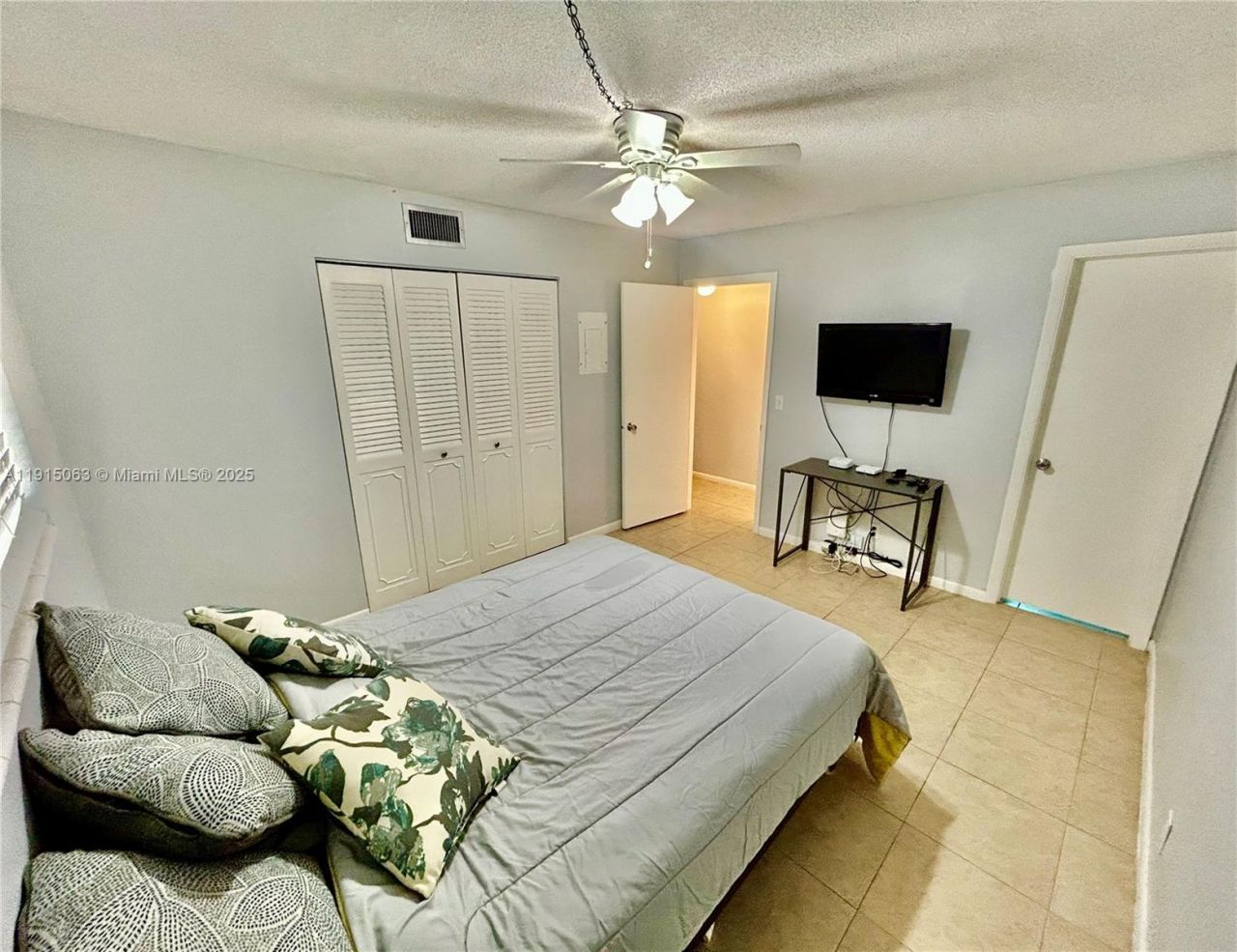 2213 NE 1st Ct, Unit 203, Boynton Beach, FL 33435 Photo