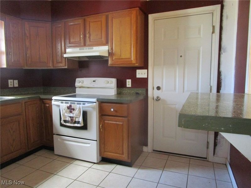 1356 Lake Vue Drive, Rome, OH 44085 Photo 11