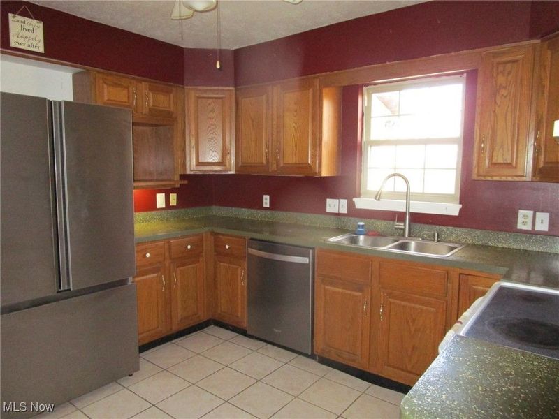 1356 Lake Vue Drive, Rome, OH 44085 Photo 13