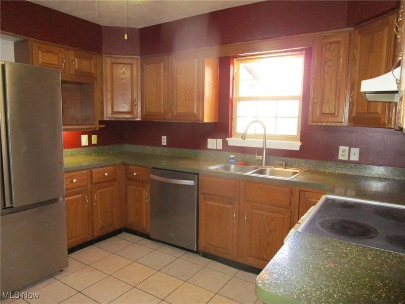 1356 Lake Vue Drive, Rome, OH 44085 Photo 14