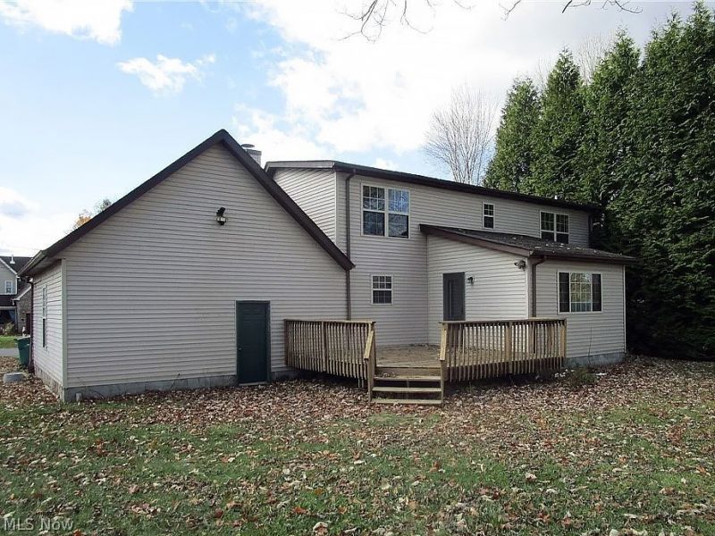 1356 Lake Vue Drive, Rome, OH 44085 Photo 4