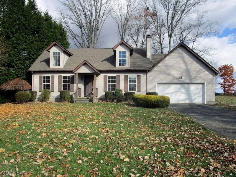 1356 Lake Vue Drive, Rome, OH 44085 Photo 8