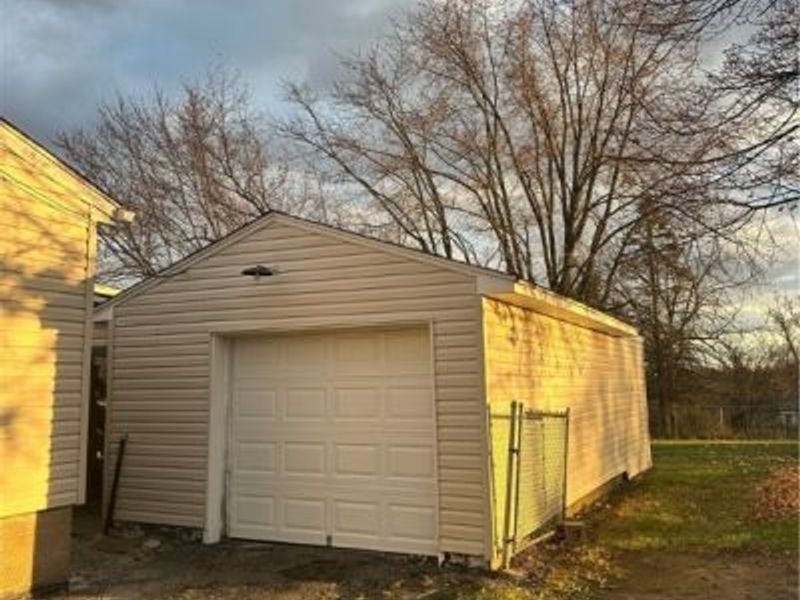 657 6th Avenue, East Liverpool, OH 43920 Photo 2