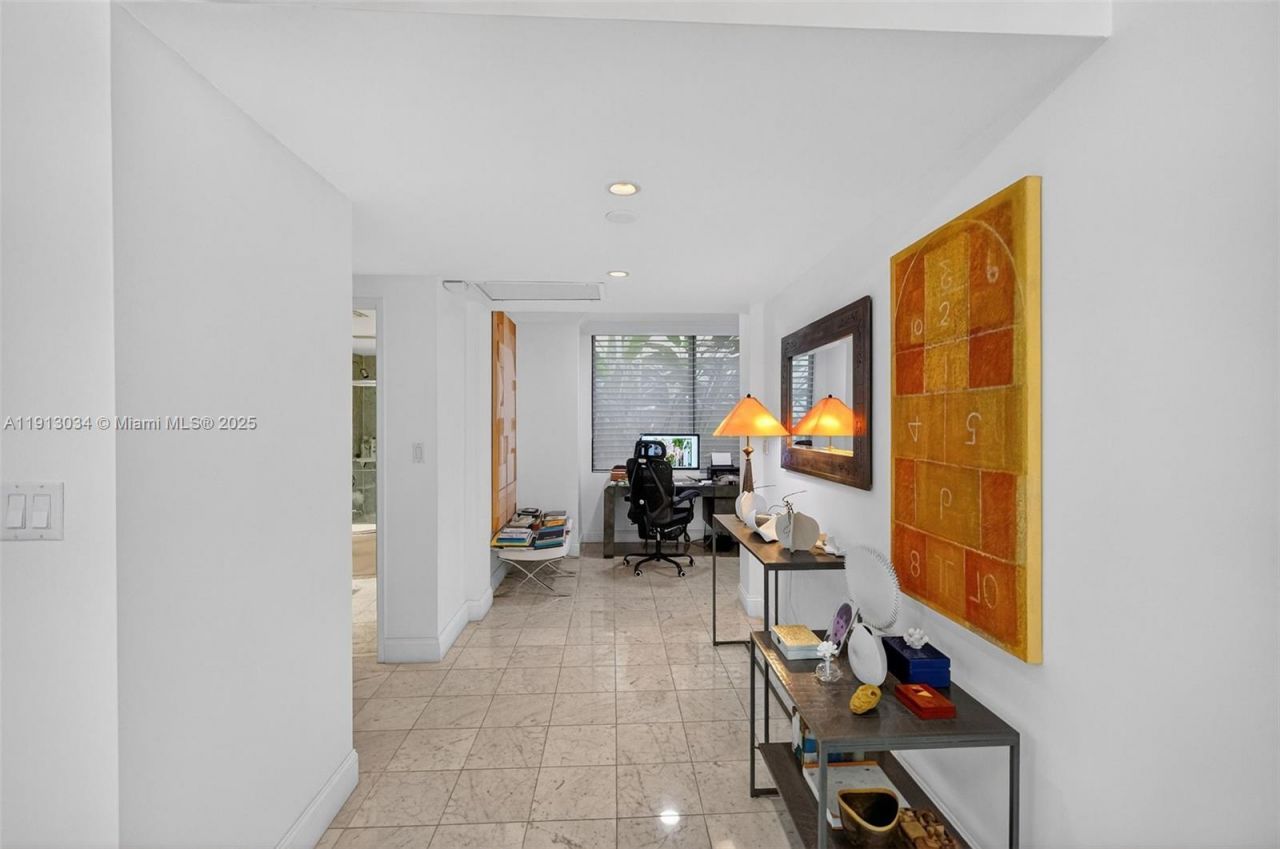 181 Crandon Blvd, Unit 106, Key Biscayne, FL 33149 Photo