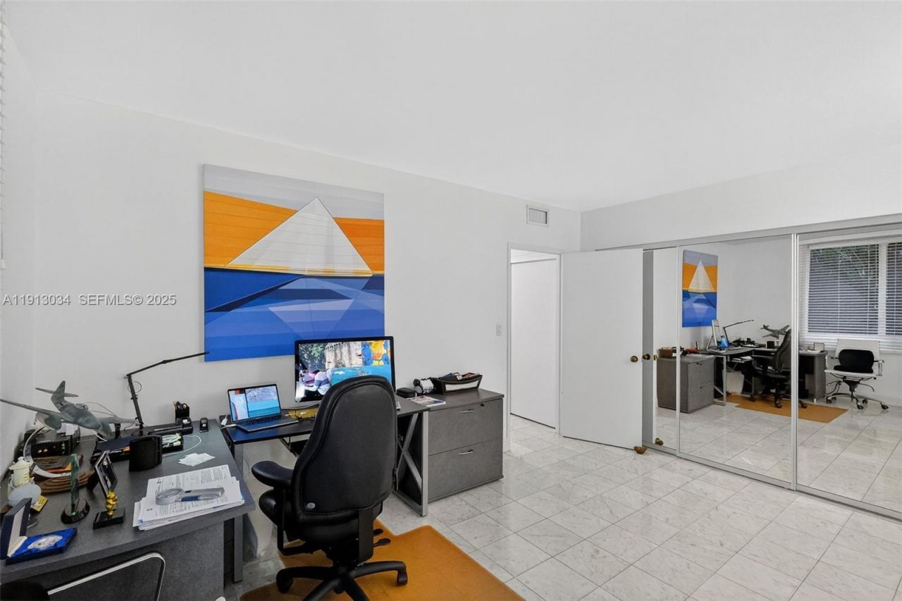 181 Crandon Blvd, Unit 106, Key Biscayne, FL 33149 Photo