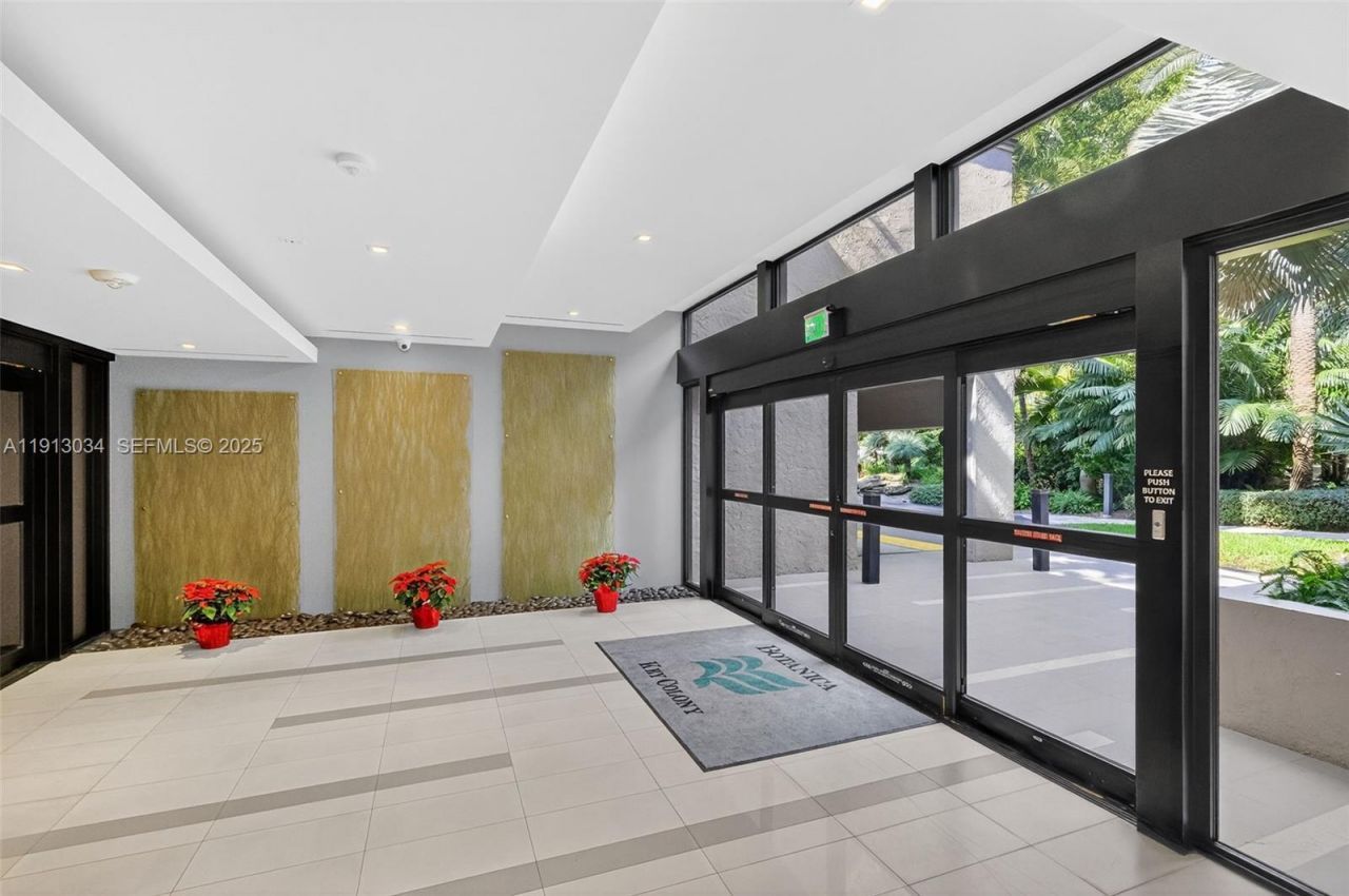 181 Crandon Blvd, Unit 106, Key Biscayne, FL 33149 Photo