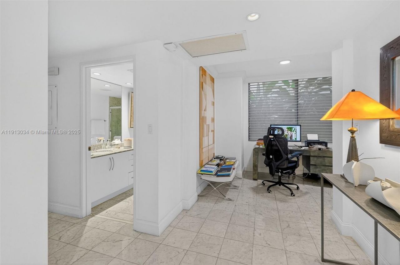 181 Crandon Blvd, Unit 106, Key Biscayne, FL 33149 Photo