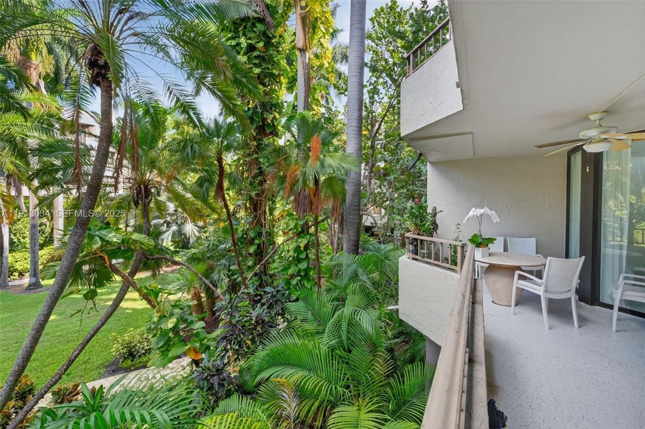 181 Crandon Blvd, Unit 106, Key Biscayne, FL 33149 Photo