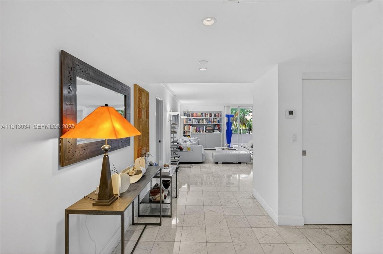 181 Crandon Blvd, Unit 106, Key Biscayne, FL 33149 Photo