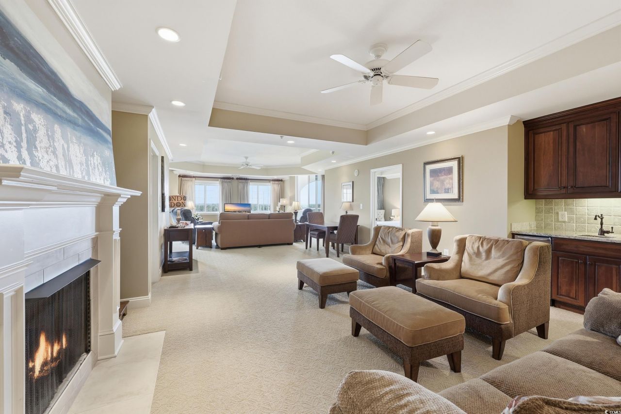 9547 Edgerton Dr. Photo 10