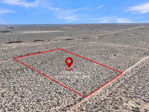 2826 Nutmeg Road NE, Rio Rancho, NM 87144