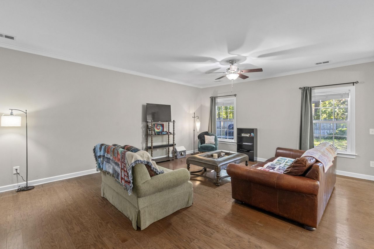 1059 Friartuck Trail Photo 3