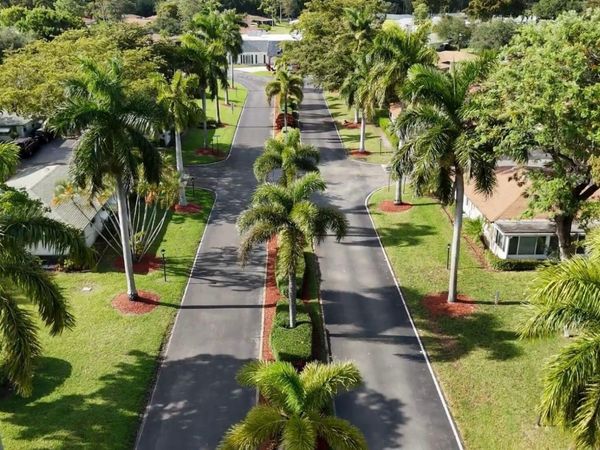 521 Sandpiper Circle, Delray Beach, FL 33445