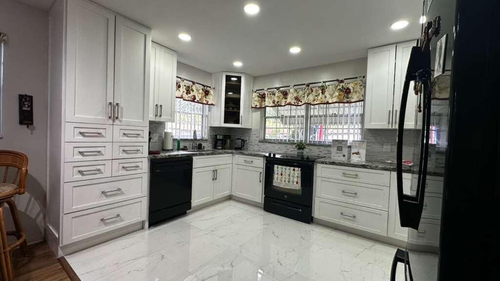 521 Sandpiper Circle, Delray Beach, FL 33445 Photo