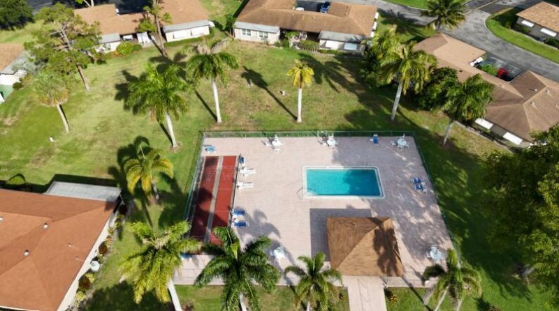 521 Sandpiper Circle, Delray Beach, FL 33445 Photo