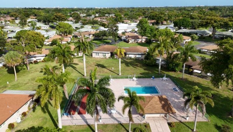 521 Sandpiper Circle, Delray Beach, FL 33445 Photo