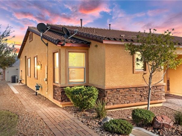 2722 Chinaberry Hill Street, Laughlin, NV 89029