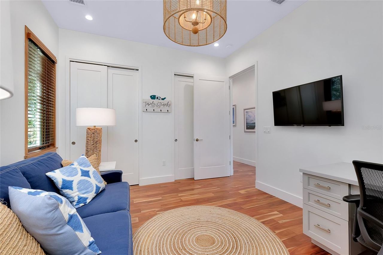 161 S Polk Drive, Sarasota, FL 34236 Photo