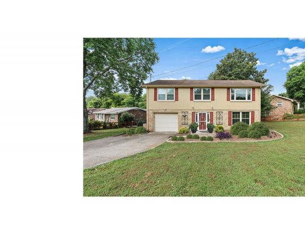 5001 McLendon Dr, Antioch, TN 37013