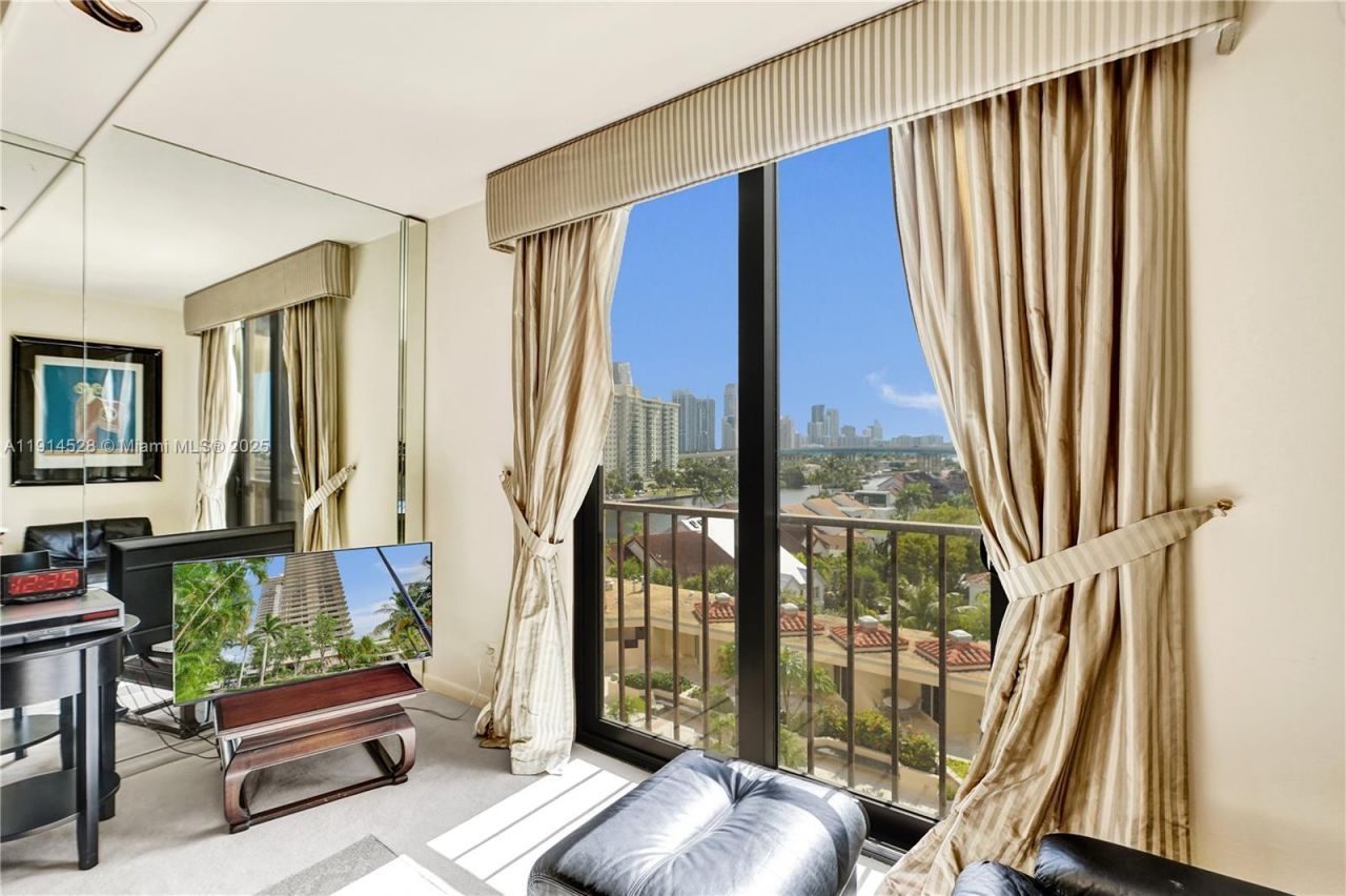 19667 Turnberry Way, Unit 7B, Aventura, FL 33180 Photo