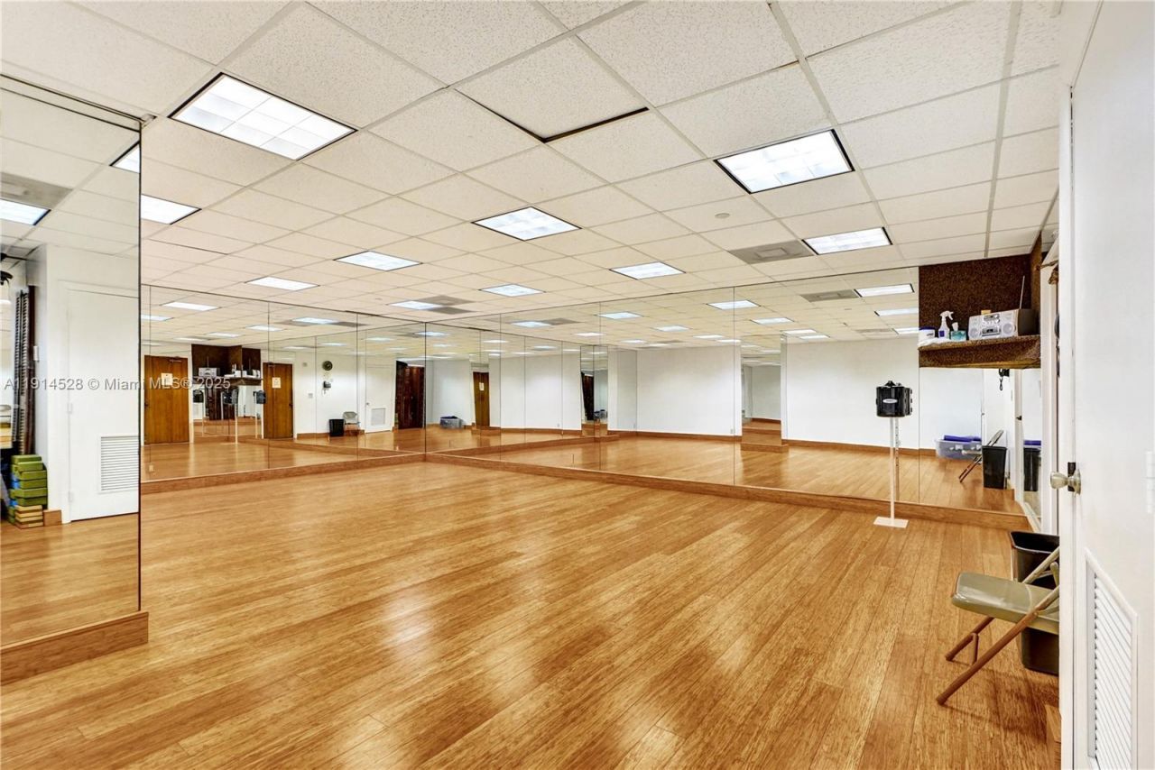 19667 Turnberry Way, Unit 7B, Aventura, FL 33180 Photo