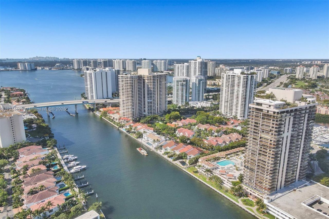 19667 Turnberry Way, Unit 7B, Aventura, FL 33180 Photo