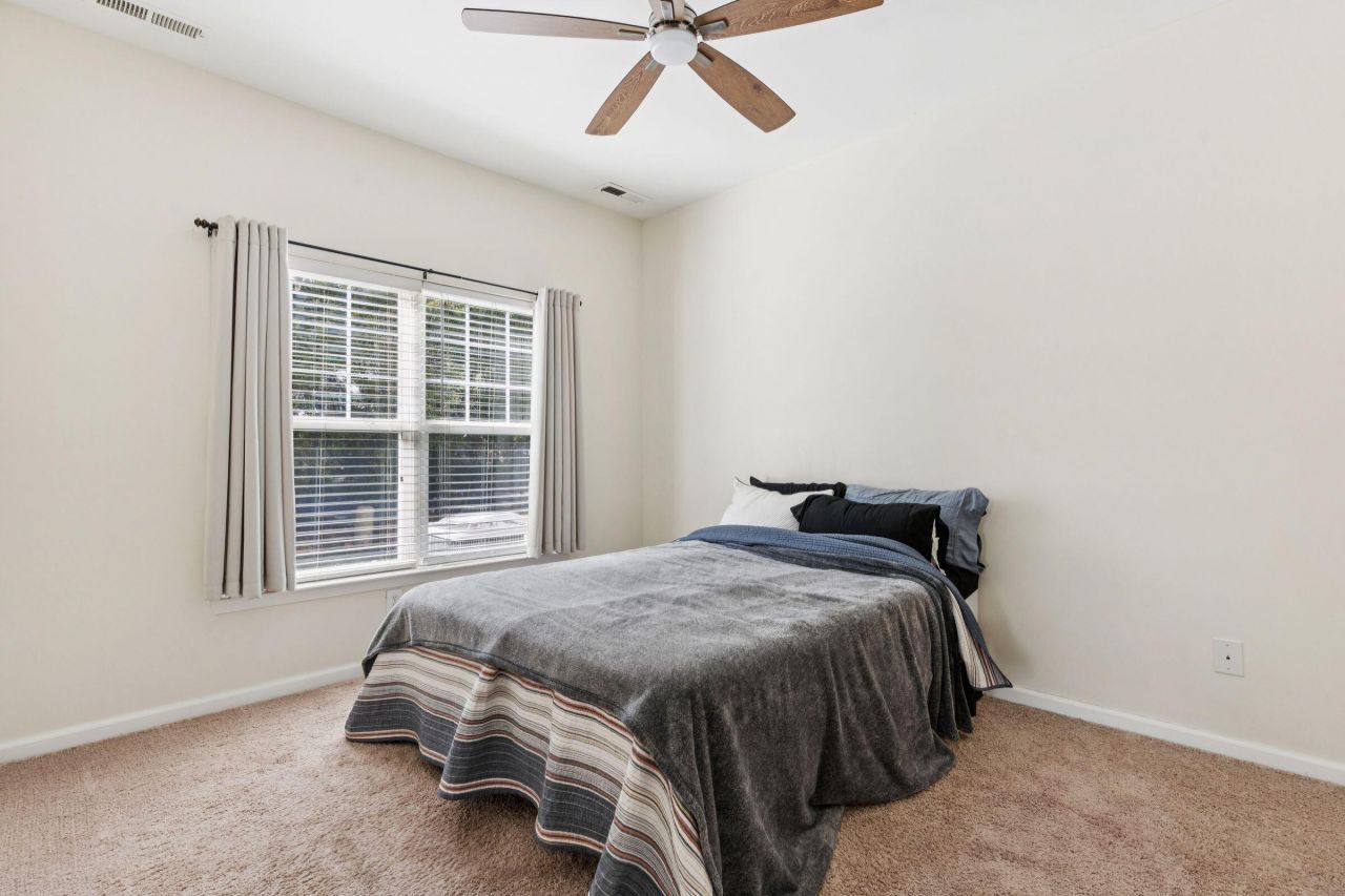 101 Angel Oaks Court Photo 20