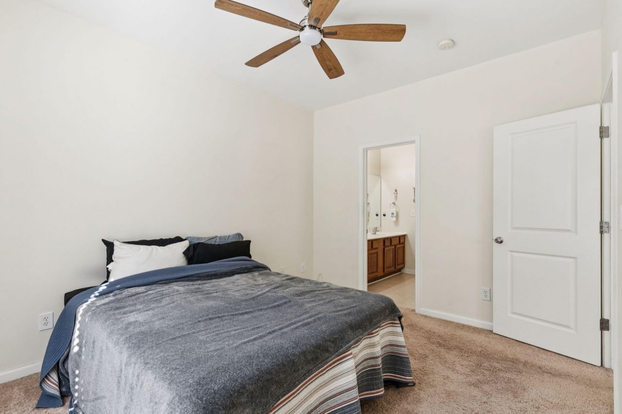 101 Angel Oaks Court Photo 22