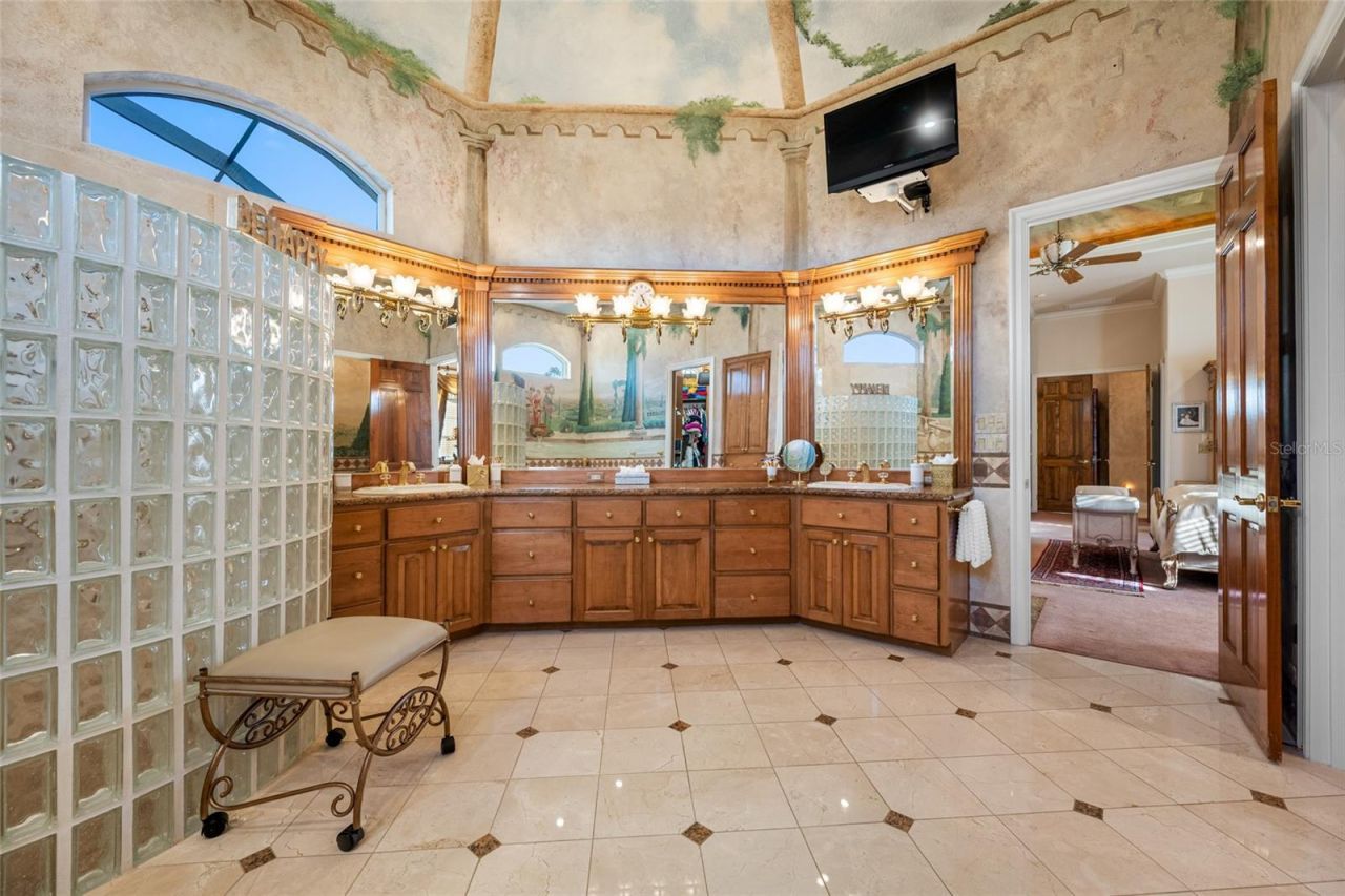 7371 Sawgrass Point, Pinellas Park, FL 33782 Photo