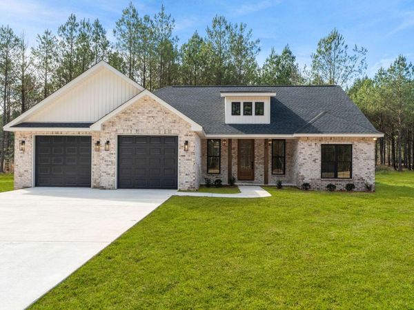 585 J C Burt Rd., Hattiesburg, MS 39401